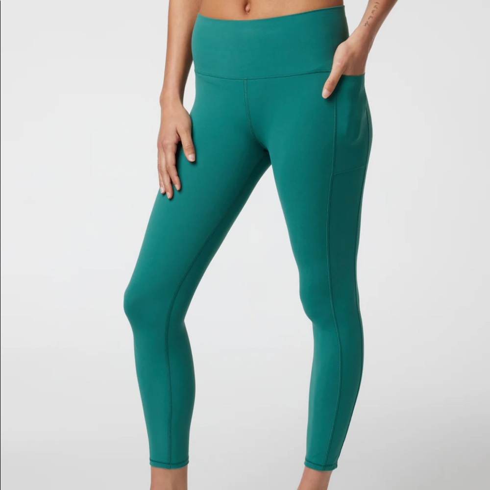 Vuori studio pocket legging in S